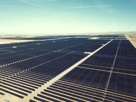 U.S. generation projected to rise 3% this year, driven by solar and natural gas