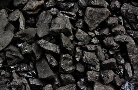 A collective ‘mountain of coal’ at U.S. plants, per report