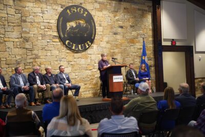 Evergy to build two new combined cycle gas plants in Kansas