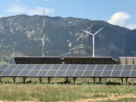 EIA: U.S. wind and solar construction costs rose slightly in 2022, while natural gas dropped